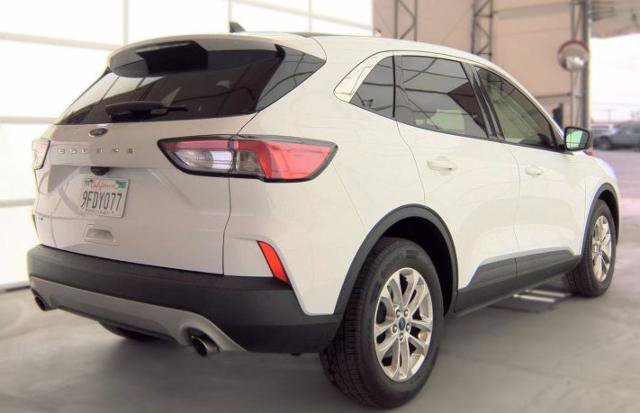 Certified 2022 Ford Escape SE FWD image 3