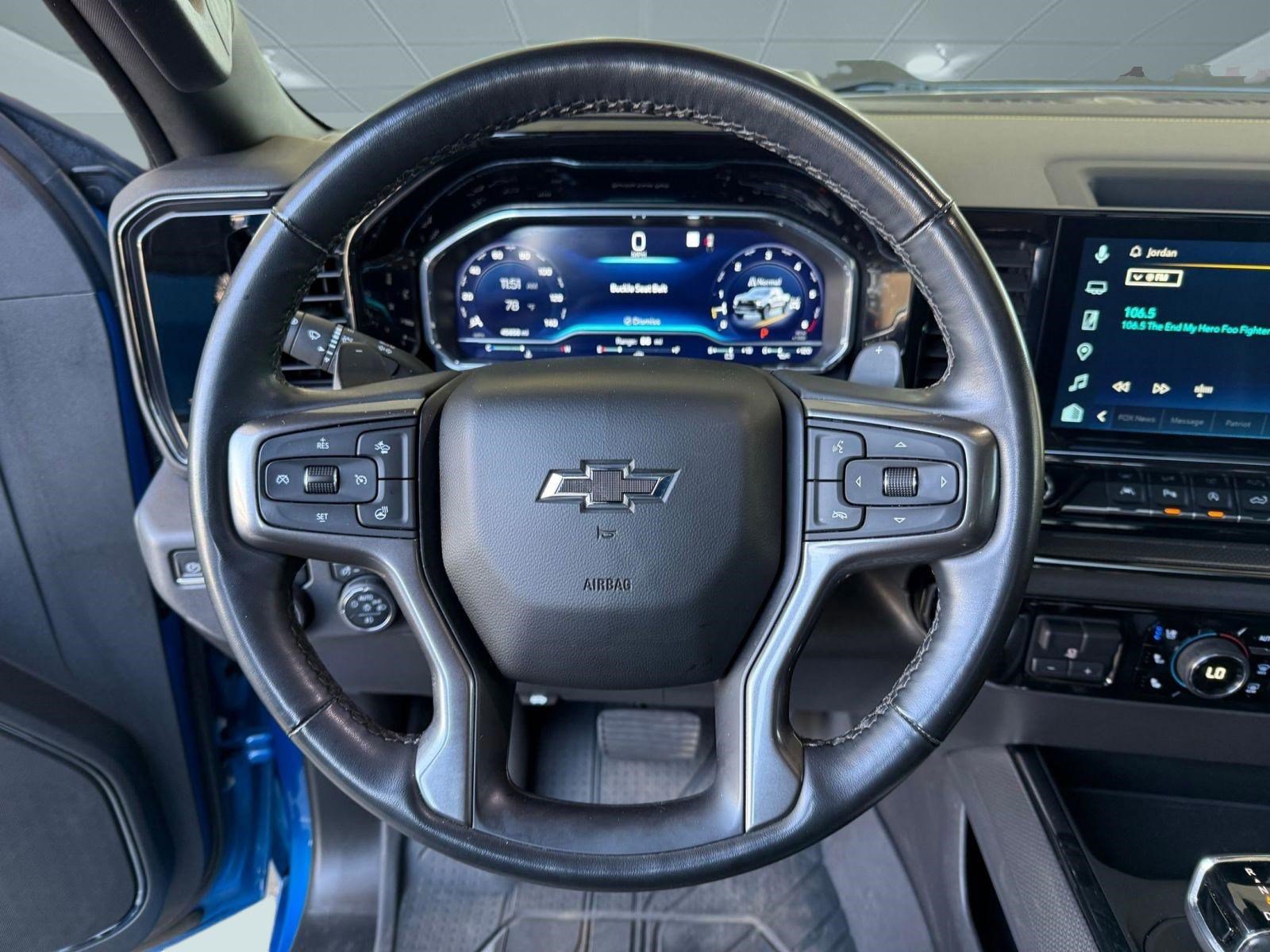 Used 2023 Chevrolet Silverado 1500 ZR2 w/ Technology Package AWD/4WD image 18
