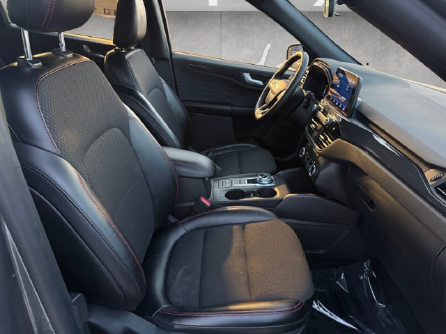 Certified 2024 Ford Escape ST-Line AWD/4WD image 25