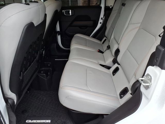 Used 2023 Jeep Gladiator Mojave w/ Cold Weather Group image 18