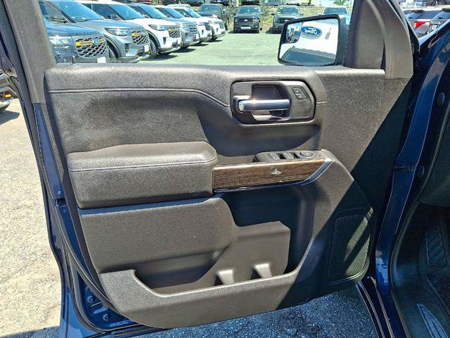 Used 2021 Chevrolet Silverado 1500 LT AWD/4WD image 16