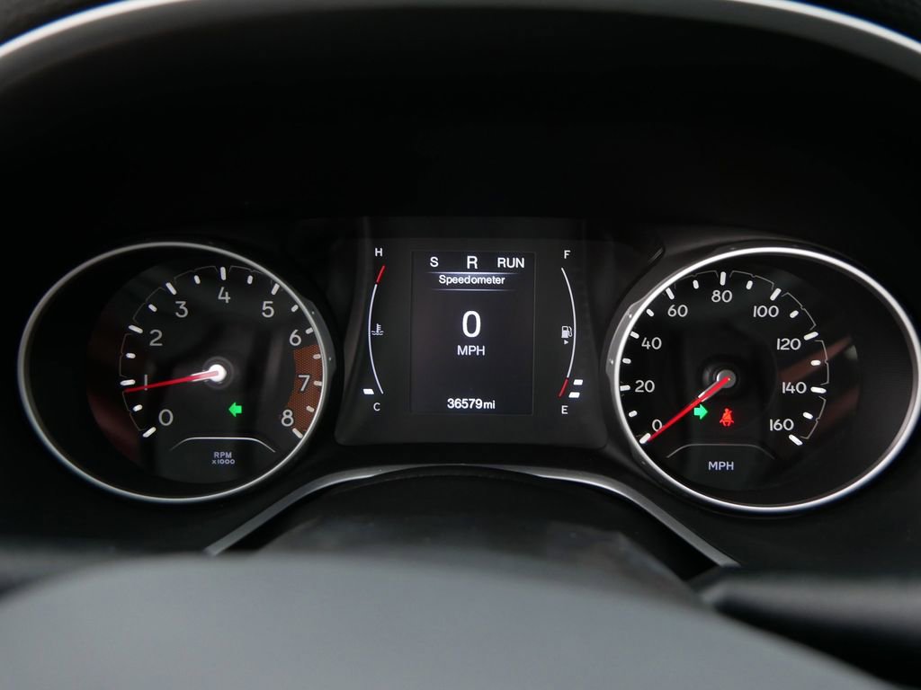 Used 2018 Jeep Compass Latitude w/ Cold Weather Group AWD/4WD image 28