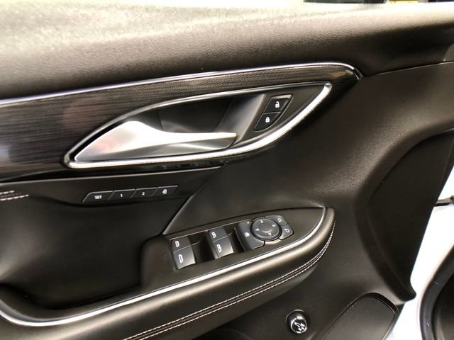 Used 2022 Buick Envision Essence w/ Sport Touring Package image 12