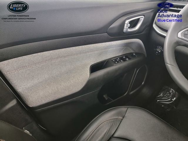 Used 2023 Jeep Compass Latitude image 30