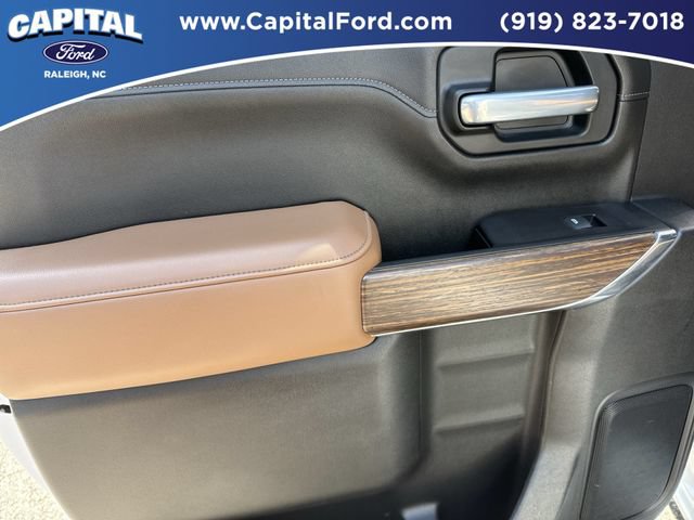 Used 2021 Chevrolet Silverado 1500 High Country w/ Technology Package AWD/4WD image 17