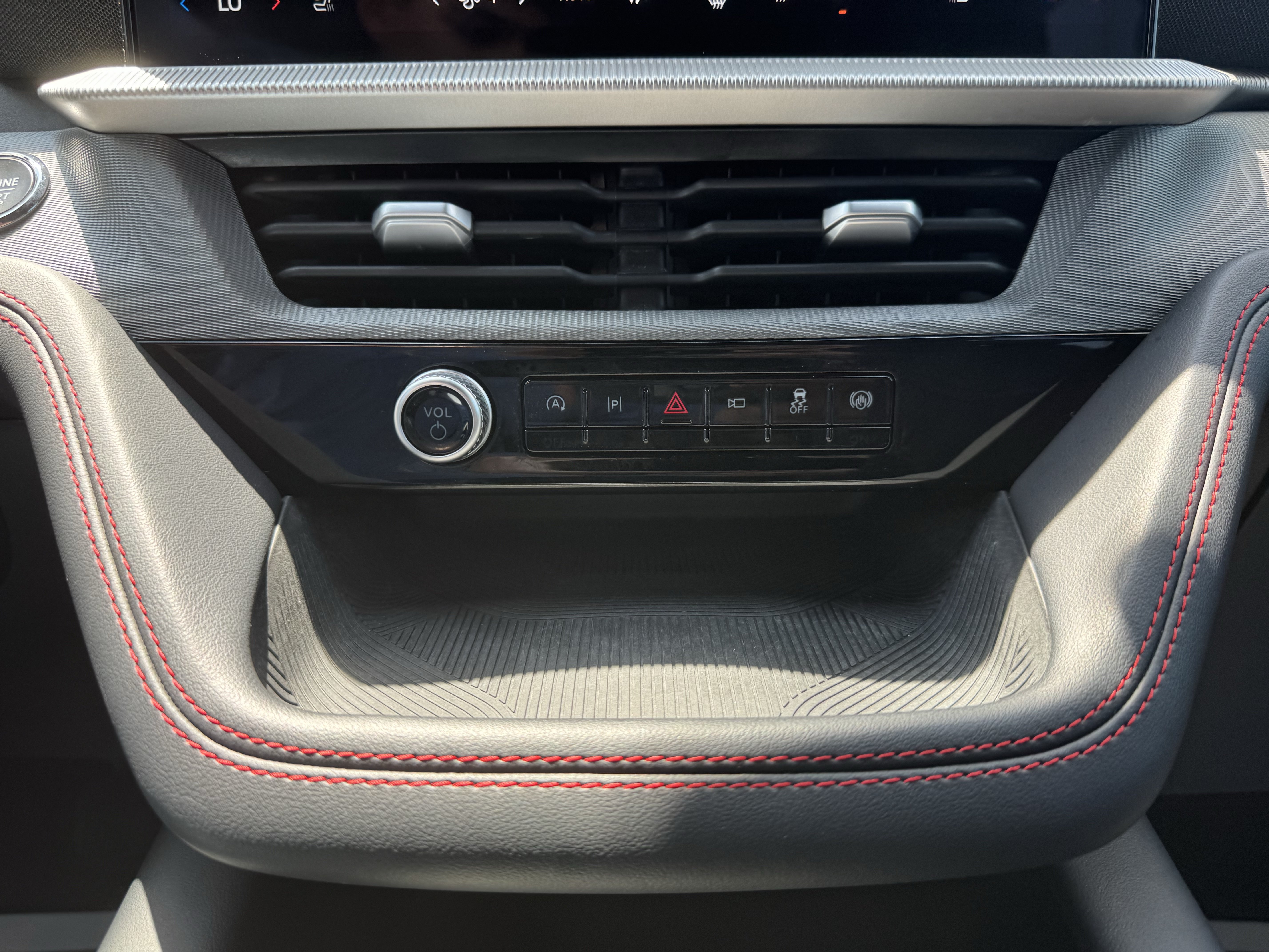 Certified 2025 Ford Explorer ST-Line RWD image 14