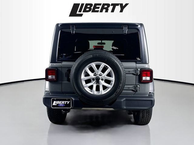 Used 2023 Jeep Wrangler Sport S image 4