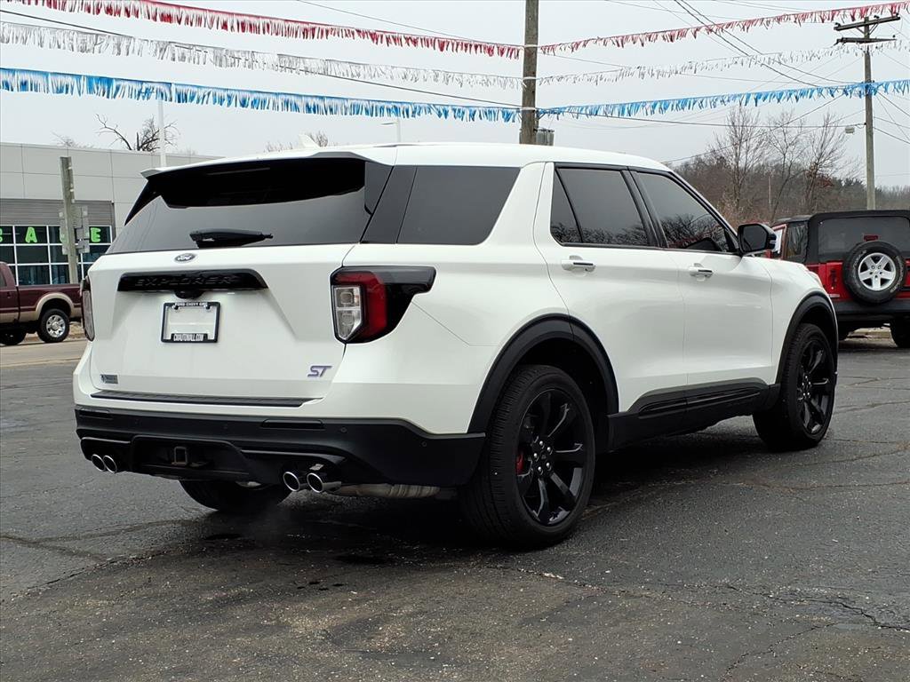 Certified 2022 Ford Explorer ST w/ Equipment Group 401A AWD/4WD image 5