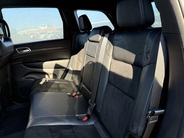 Used 2017 Jeep Grand Cherokee Altitude image 11