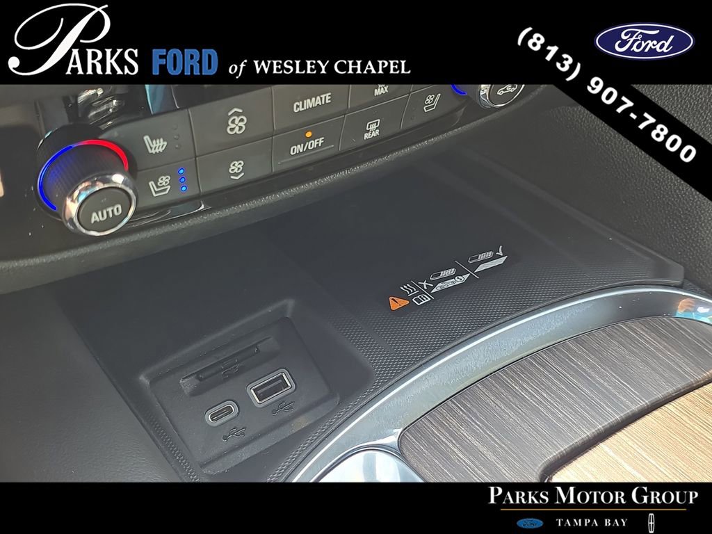 Used 2023 Buick Enclave Avenir w/ Avenir Technology Package AWD/4WD image 28