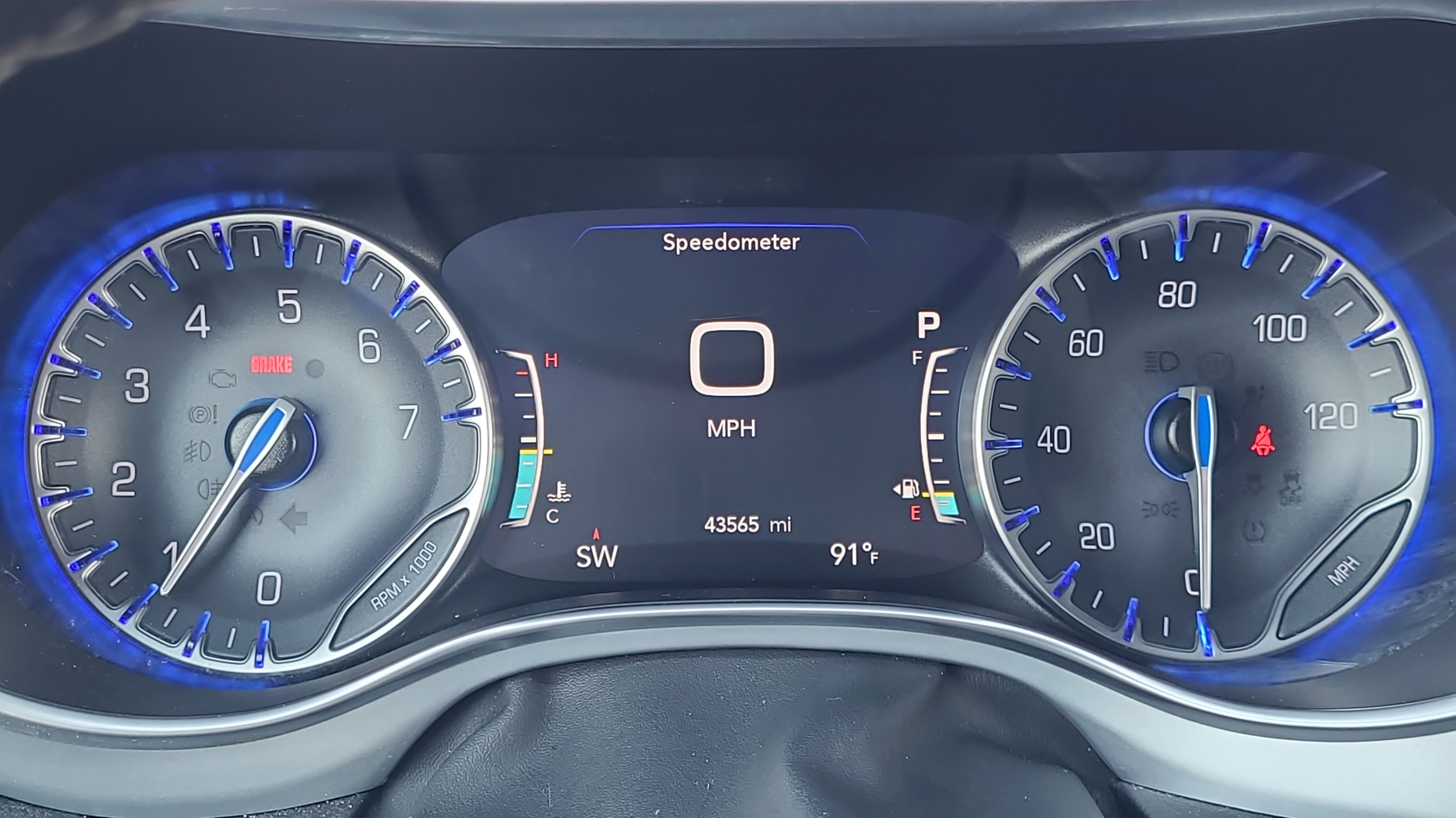 Used 2025 Chrysler Pacifica Limited FWD image 26