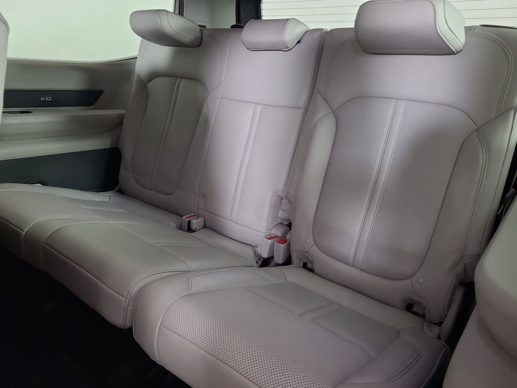 Used 2024 Jeep Wagoneer 4WD w/ Premium Group I image 21