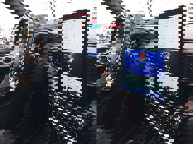 Certified 2021 Ford Explorer Platinum w/ Equipment Group 601A image 29