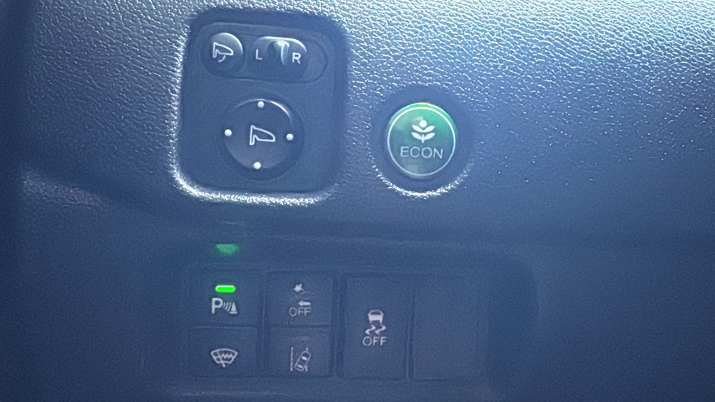 Used 2025 Honda Passport TrailSport image 17