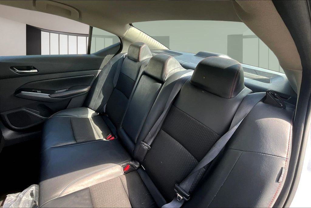 Used 2024 Nissan Altima 2.5 SR FWD image 22
