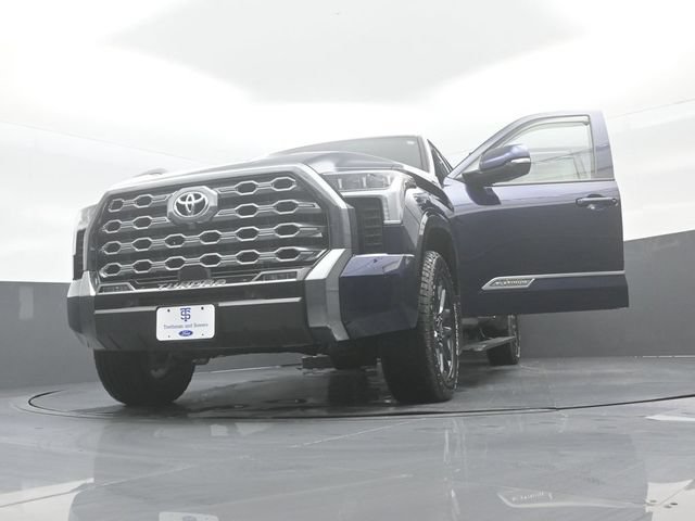 Used 2025 Toyota Tundra Platinum AWD/4WD image 32