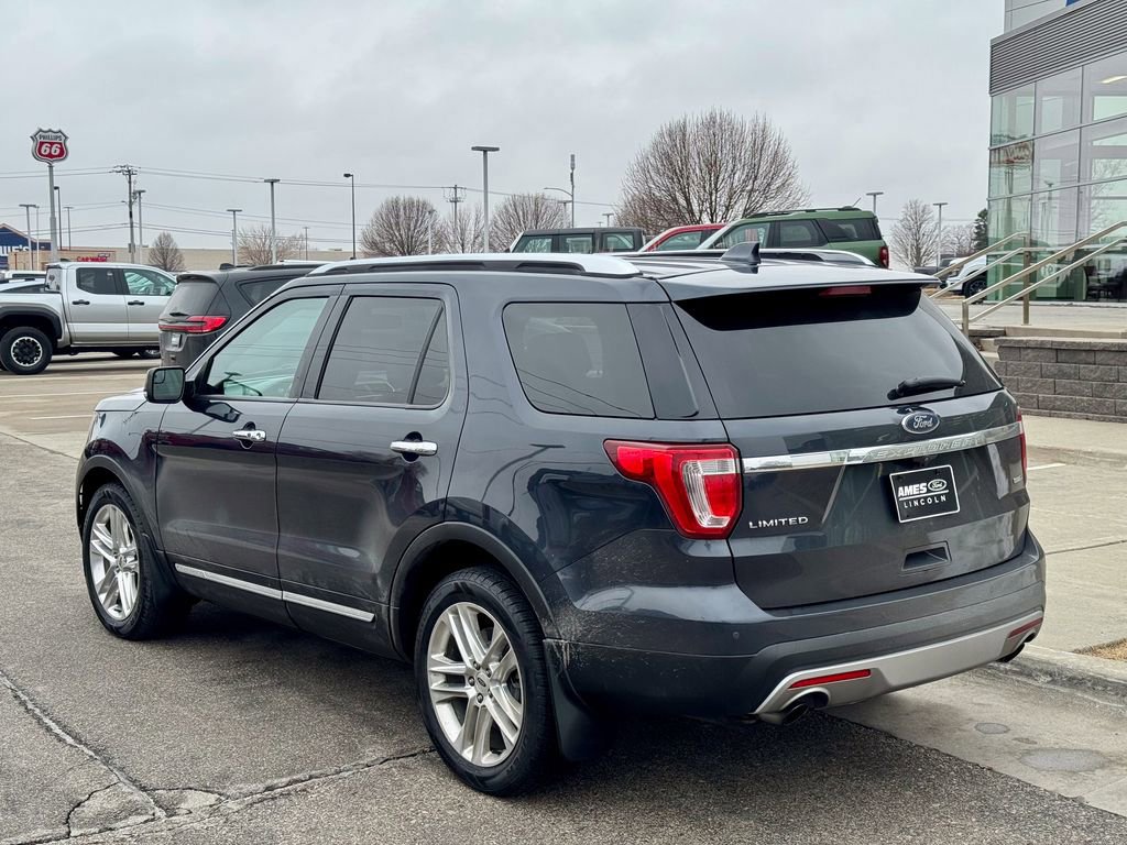 Certified 2017 Ford Explorer Limited image 4