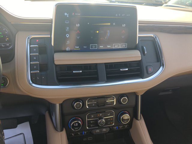 Used 2023 Chevrolet Suburban Premier w/ Premium Package AWD/4WD image 26
