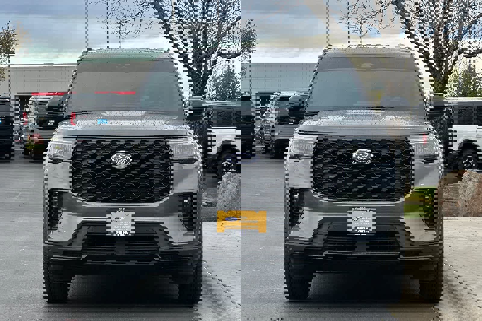 Certified 2026 Ford Explorer ST-Line image 8