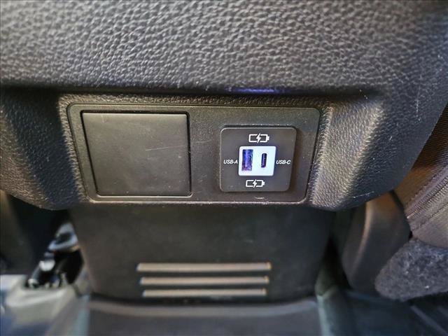 Used 2025 Toyota Tacoma SR AWD/4WD image 17