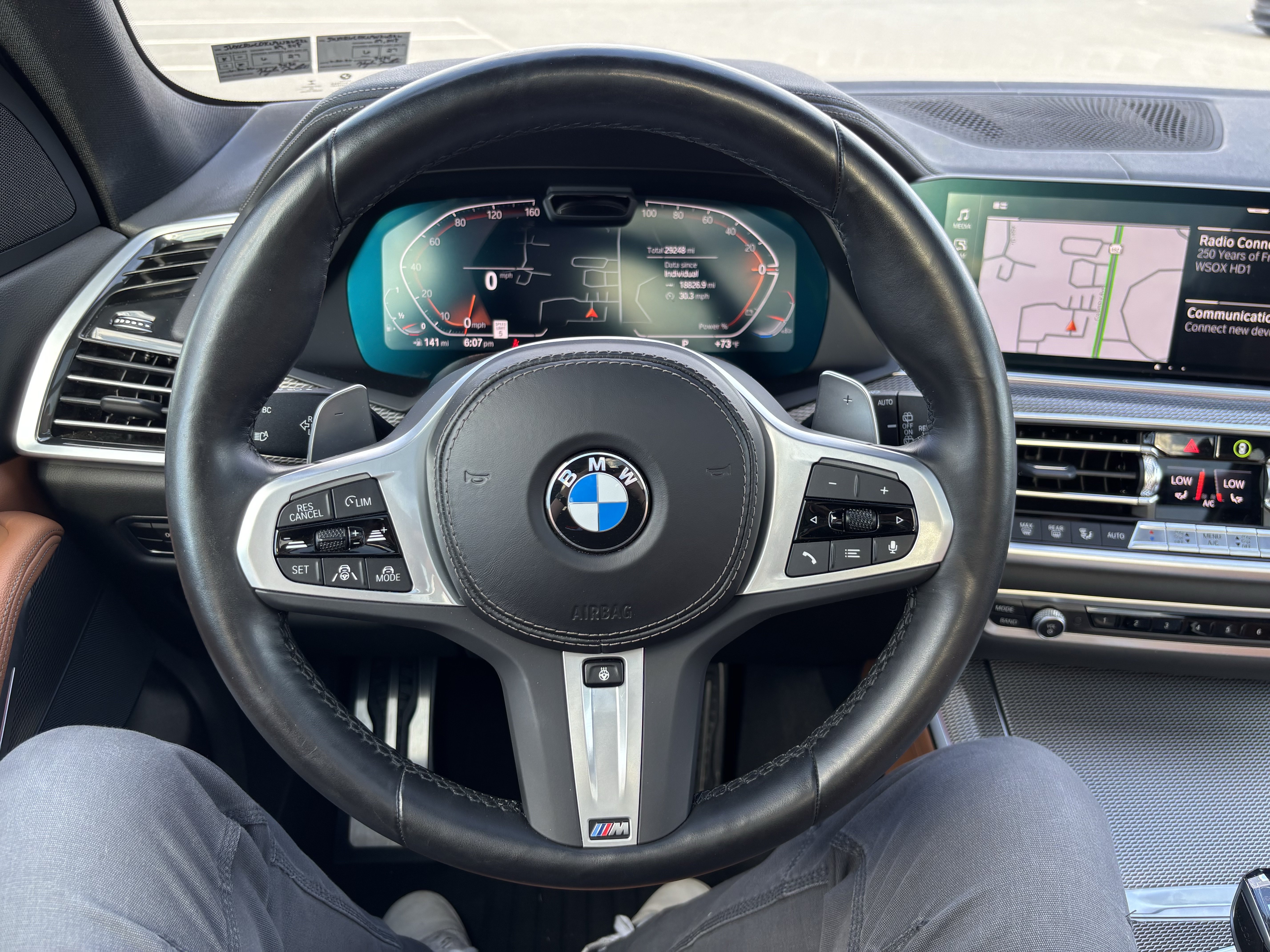 Used 2022 BMW X5 xDrive40i w/ M Sport Package AWD/4WD image 17