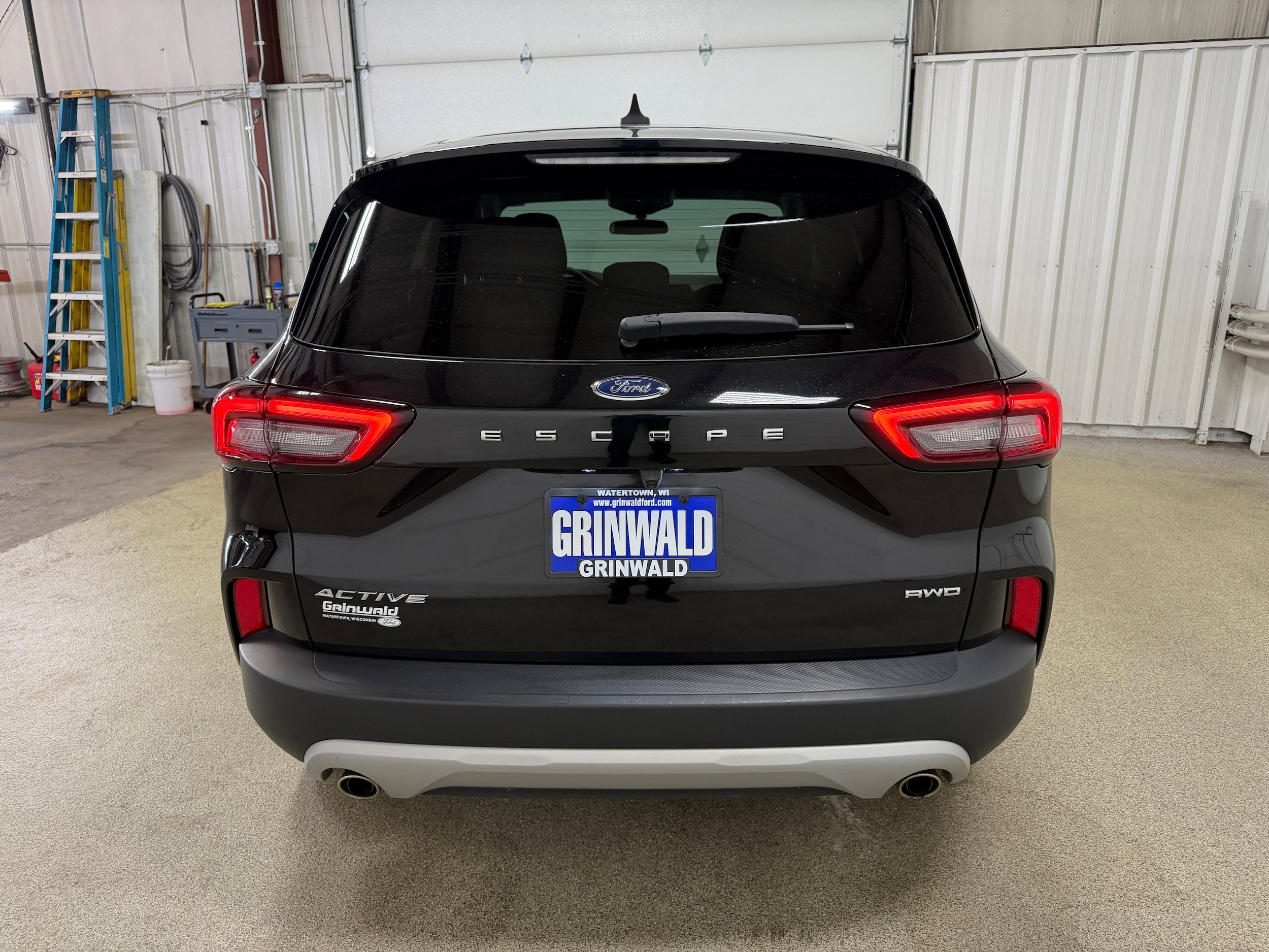Certified 2025 Ford Escape Active AWD/4WD image 30
