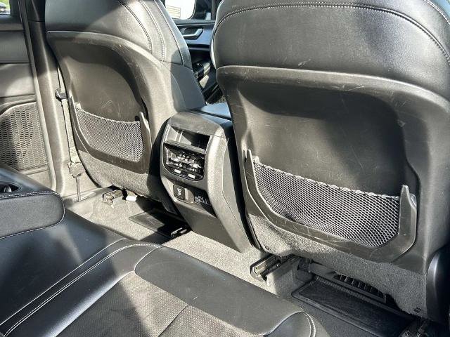 Used 2023 Jeep Grand Cherokee Altitude AWD/4WD image 19