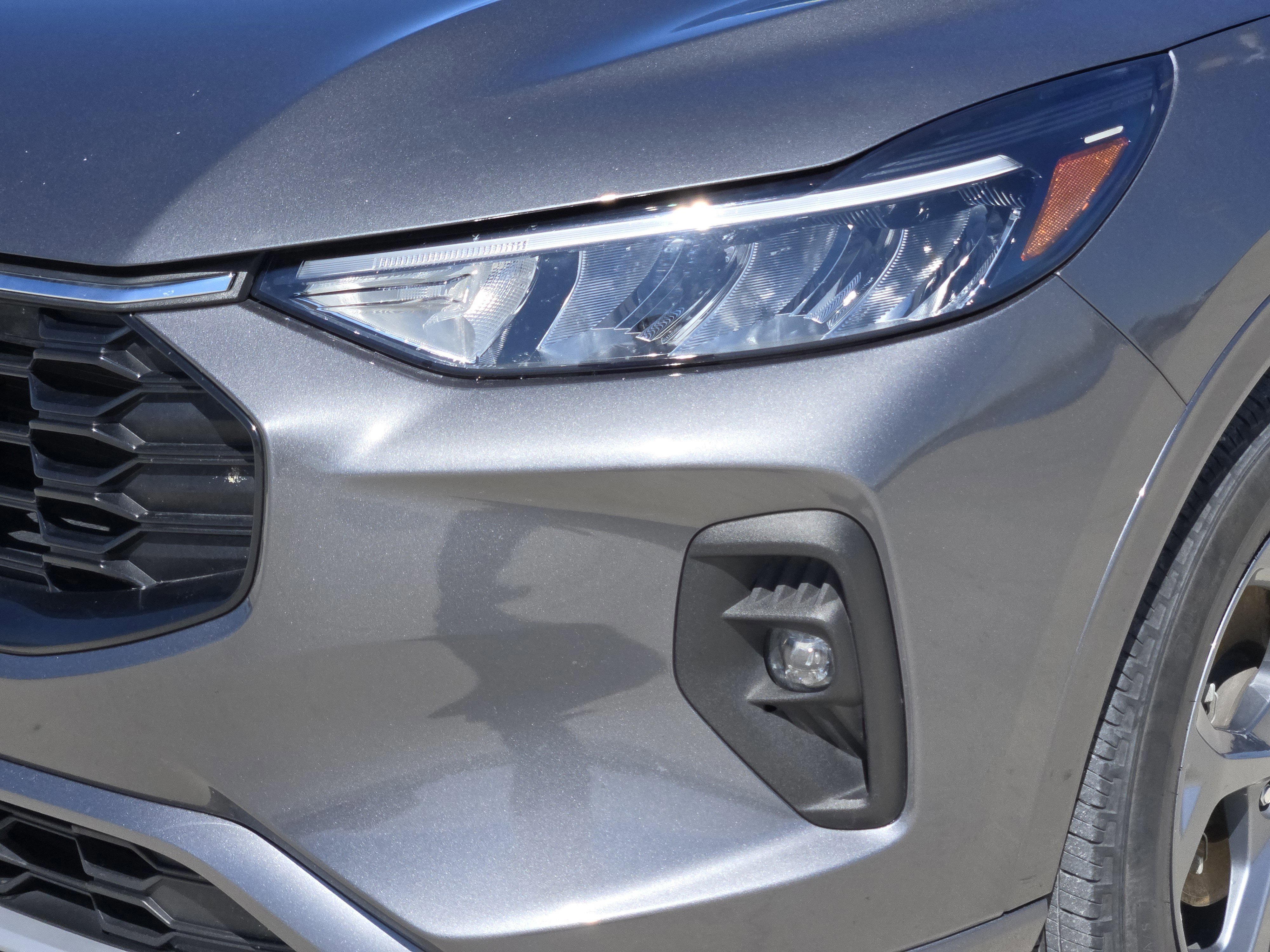 Certified 2023 Ford Escape ST-Line Select image 9