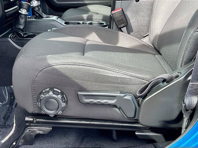 Used 2023 Jeep Gladiator Sport AWD/4WD image 20
