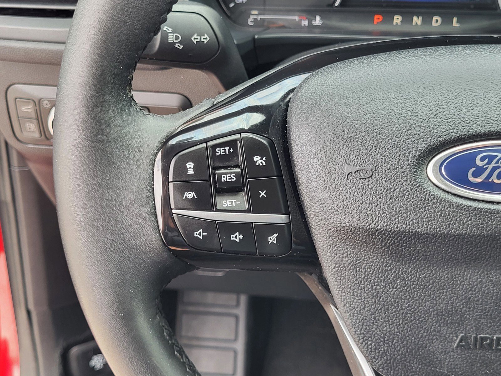 Certified 2022 Ford Escape SEL w/ Class II Trailer Tow Package image 28