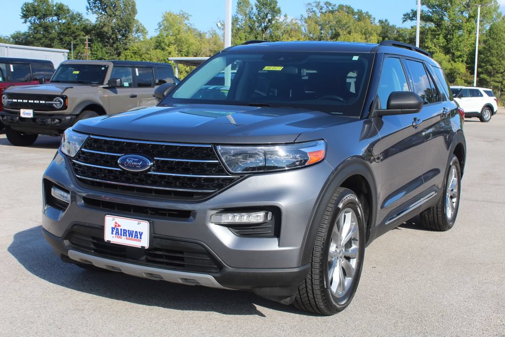 Certified 2021 Ford Explorer XLT w/ Equipment Group 202A AWD/4WD image 5