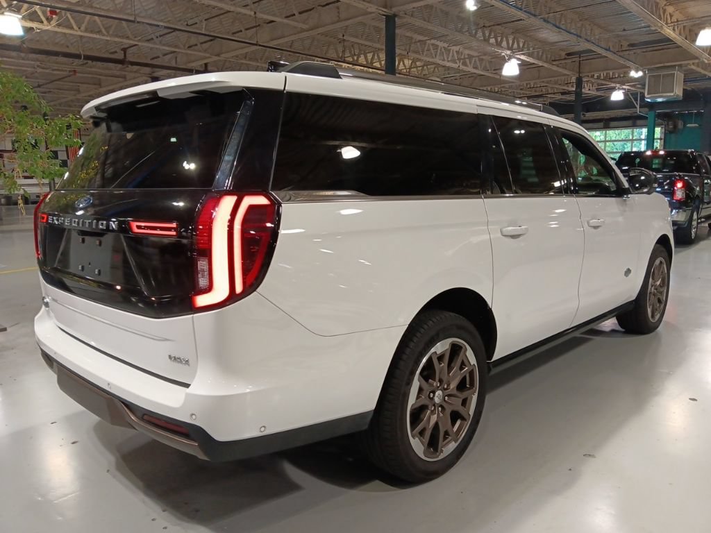 Certified 2025 Ford Expedition Max King Ranch AWD/4WD image 12