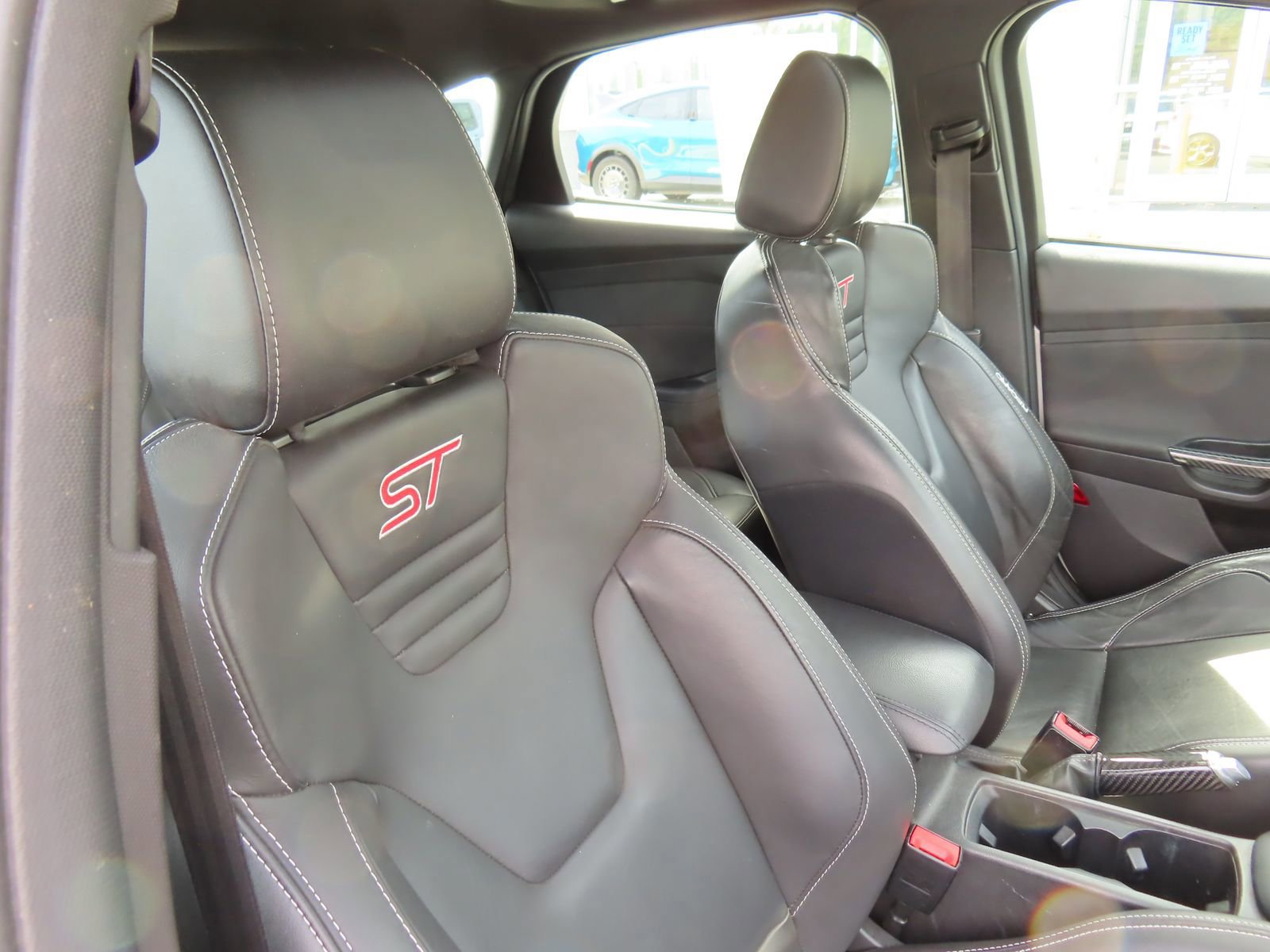 Certified 2017 Ford Focus ST w/ Equipment Group 402A image 40