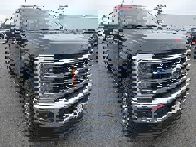 Certified 2023 Ford F250 Lariat w/ Lariat Ultimate Package image 2