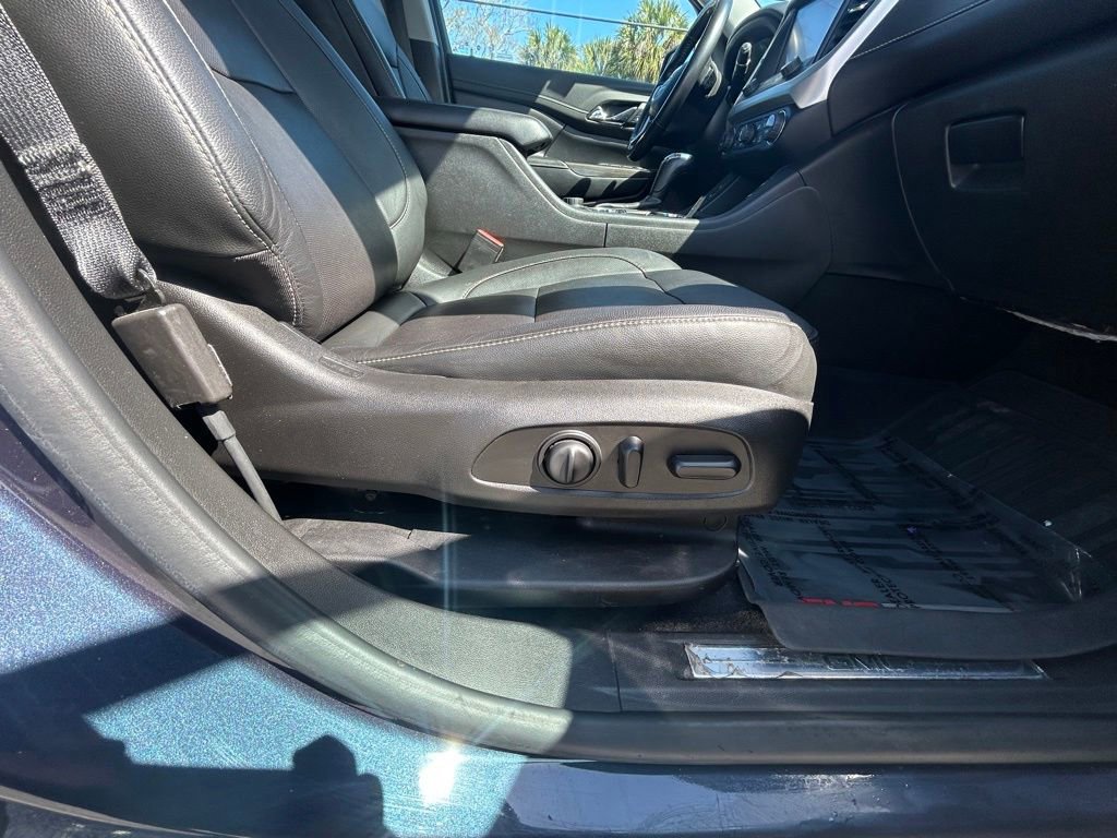 Used 2019 GMC Acadia SLT image 28