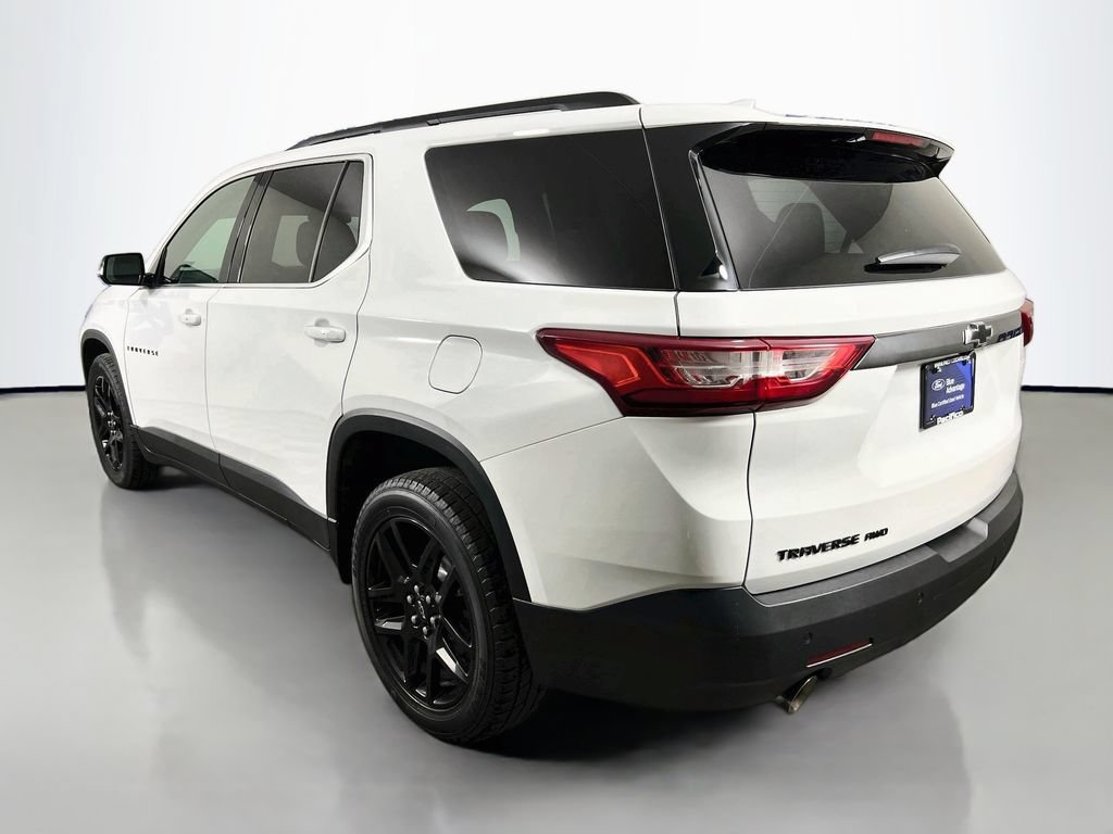 Used 2020 Chevrolet Traverse LT w/ LPO, Blackout Package AWD/4WD image 6
