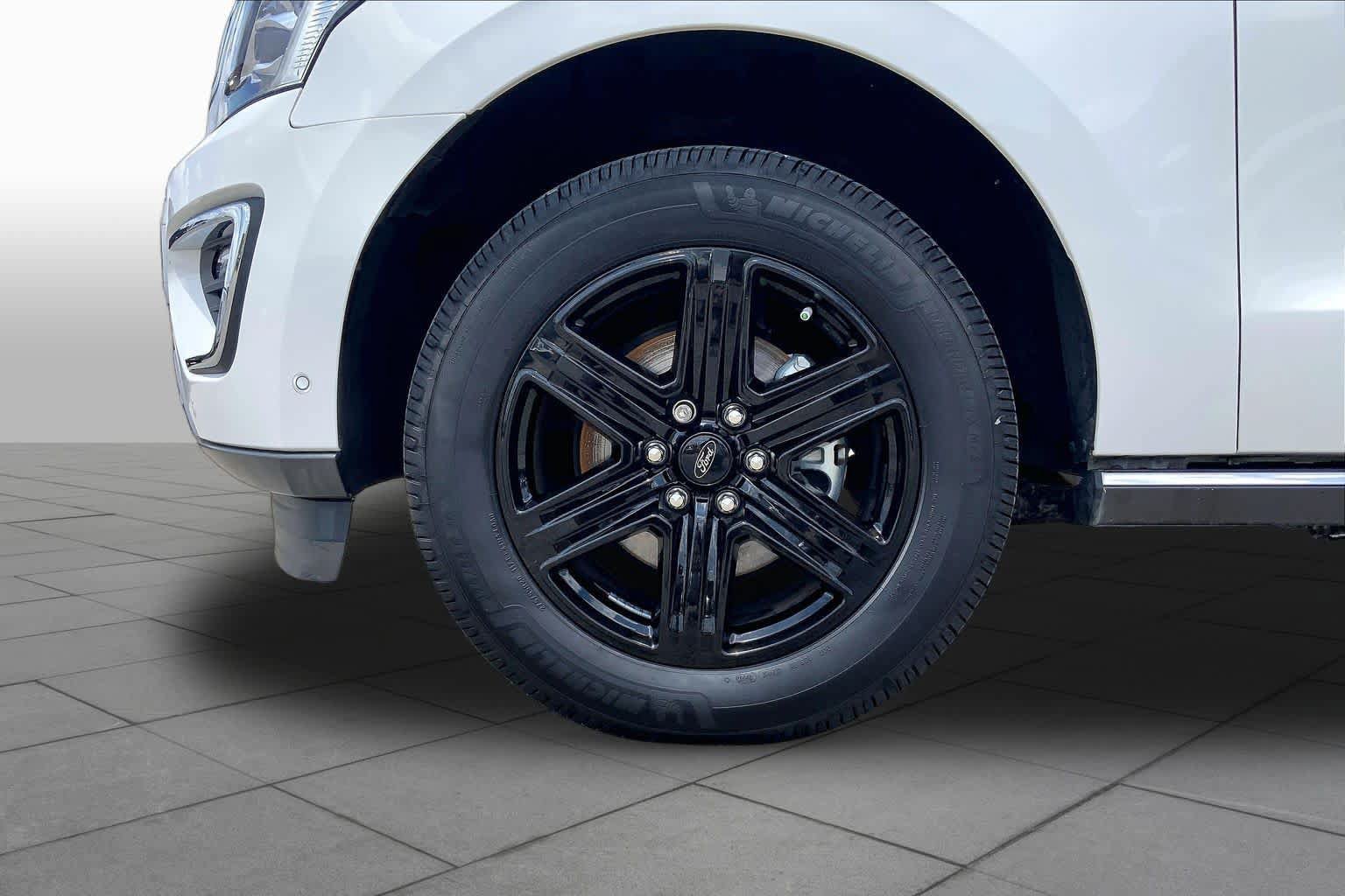 Certified 2021 Ford Expedition Max Limited RWD image 11