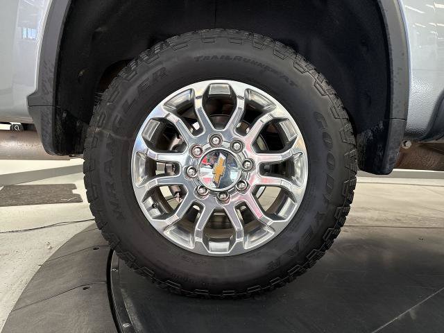 Used 2025 Chevrolet Silverado 2500 LTZ w/ LTZ Premium Package AWD/4WD image 10