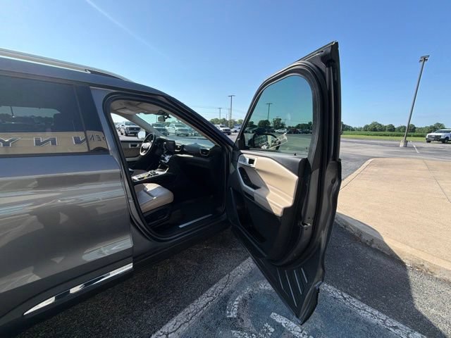 Certified 2021 Ford Explorer Limited w/ Equipment Group 301A RWD image 21