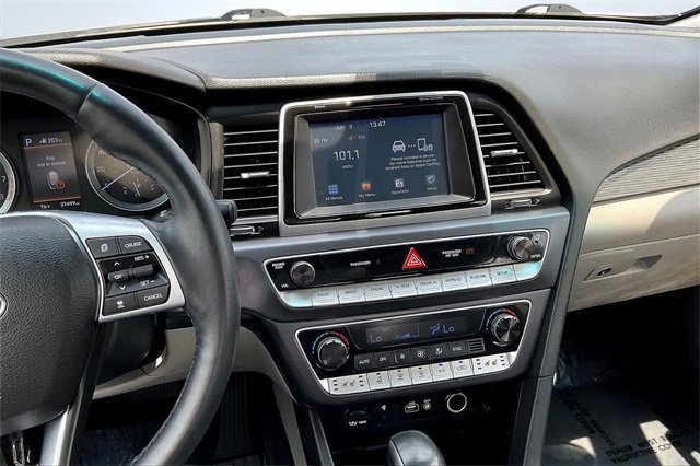 Used 2019 Hyundai Sonata Limited image 8