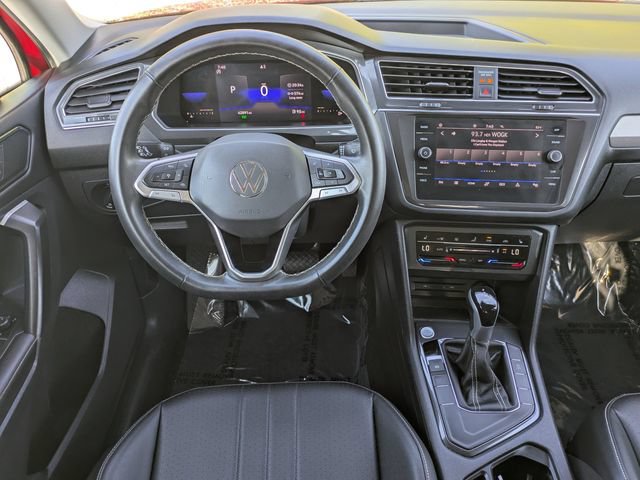 Used 2023 Volkswagen Tiguan SE FWD image 15