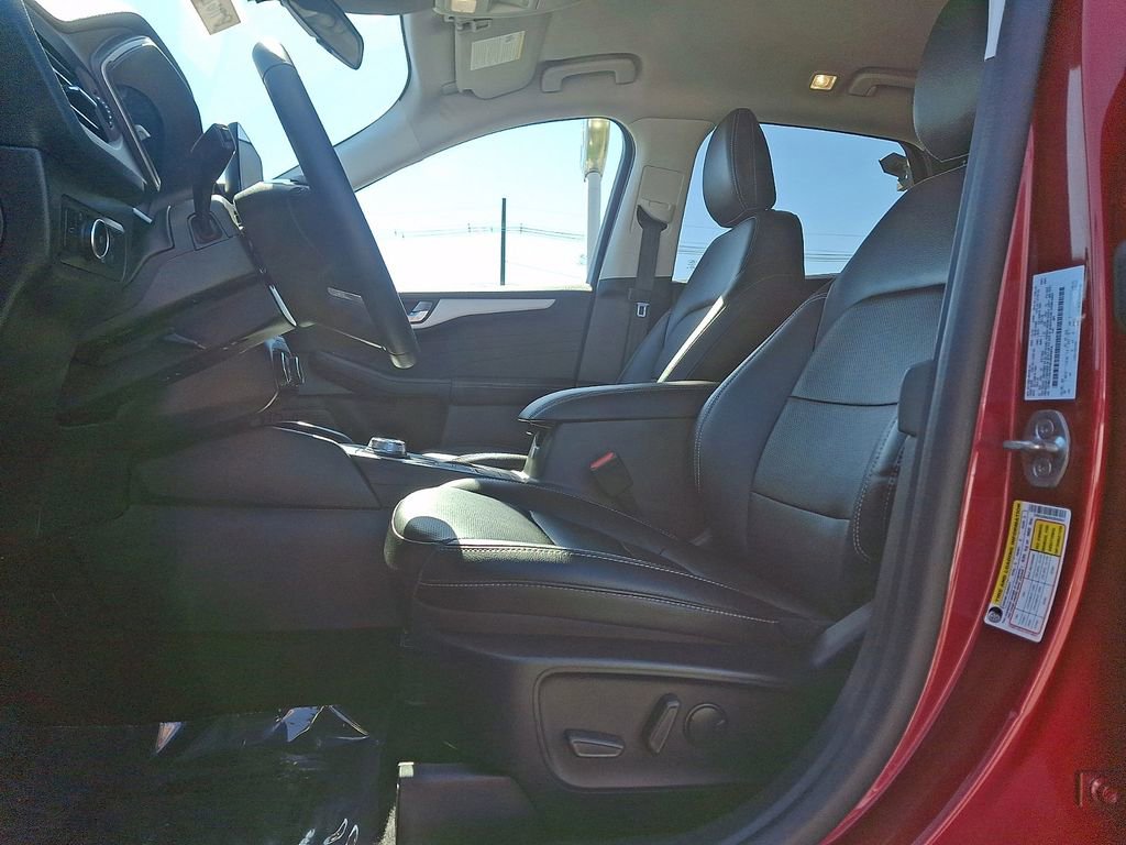 Certified 2022 Ford Escape SEL AWD/4WD image 13
