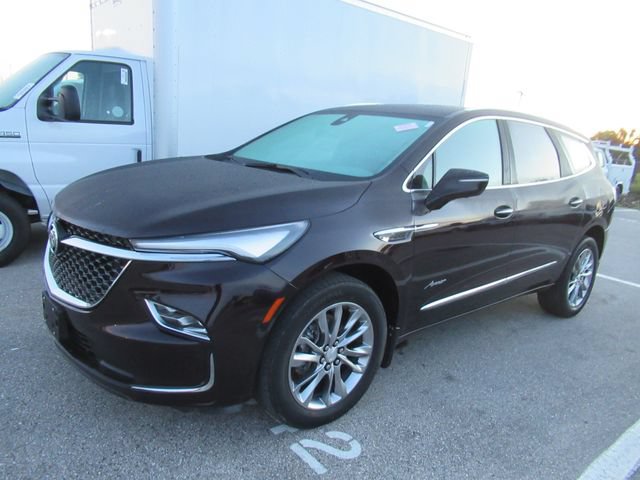 Used 2022 Buick Enclave Avenir w/ Avenir Technology Package AWD/4WD image 3