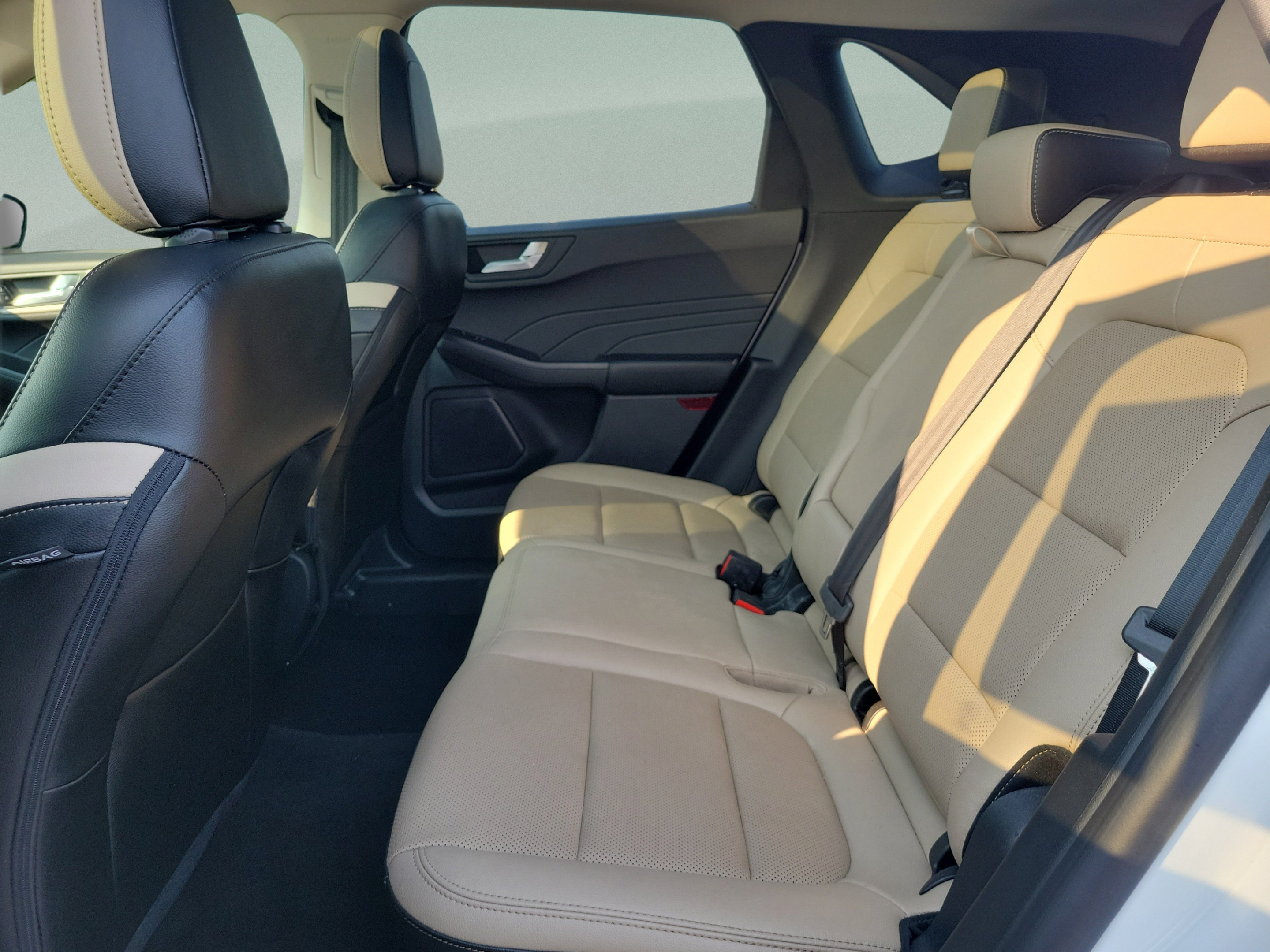 Certified 2022 Ford Escape SEL AWD/4WD image 9