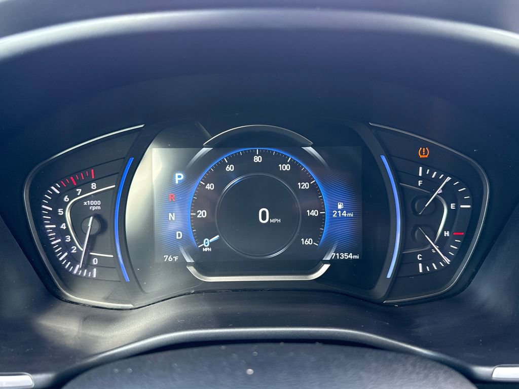 Used 2019 Hyundai Santa Fe SEL FWD image 17
