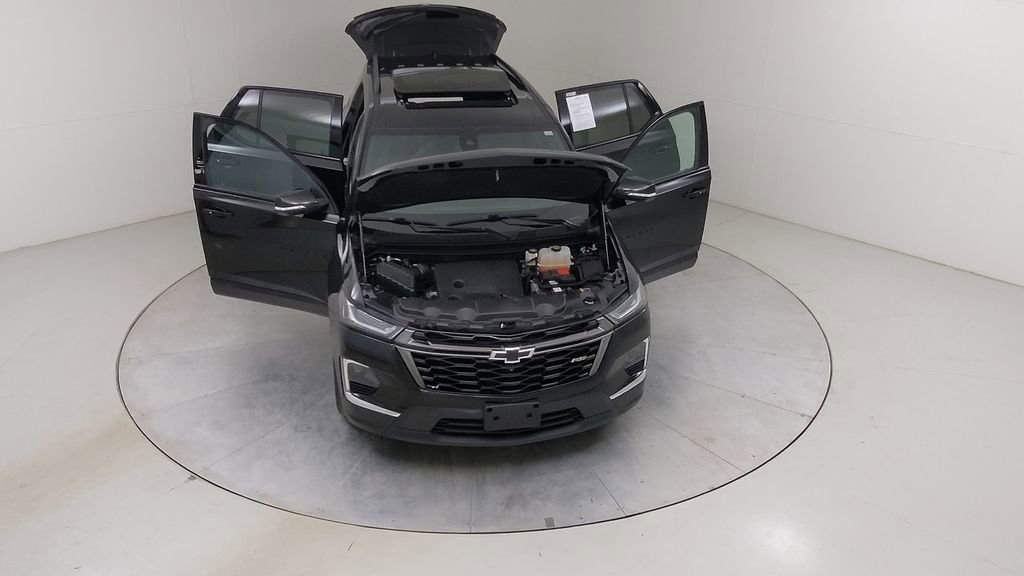 Used 2023 Chevrolet Traverse RS image 48