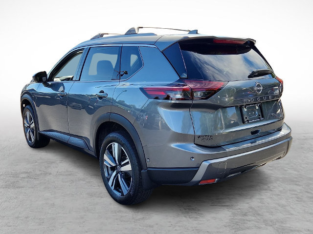 Used 2024 Nissan Rogue SL w/ SL Premium Package AWD/4WD image 4