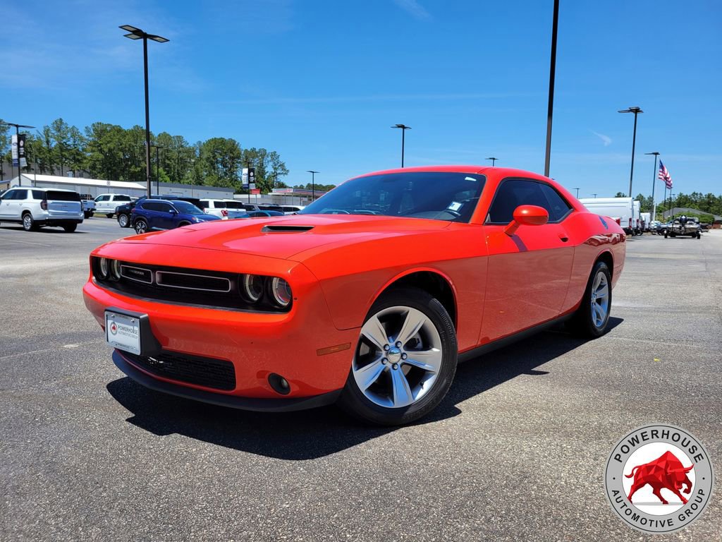 Used 2021 Dodge Challenger SXT w/ Driver Convenience Group RWD image 1