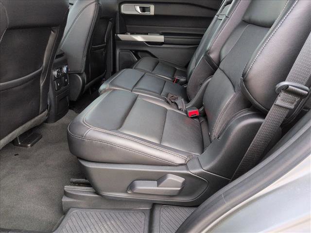 Certified 2022 Ford Explorer Limited w/ Equipment Group 301A AWD/4WD image 19