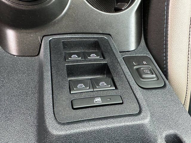 Certified 2023 Ford Bronco Wildtrak AWD/4WD image 19